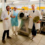 Karamell-Schokolade mit Mandeln und Meersalz 45g – Bild 4